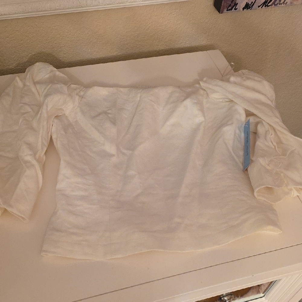 ANTONIO MELANI Cream Fitted Ruffled Blouse